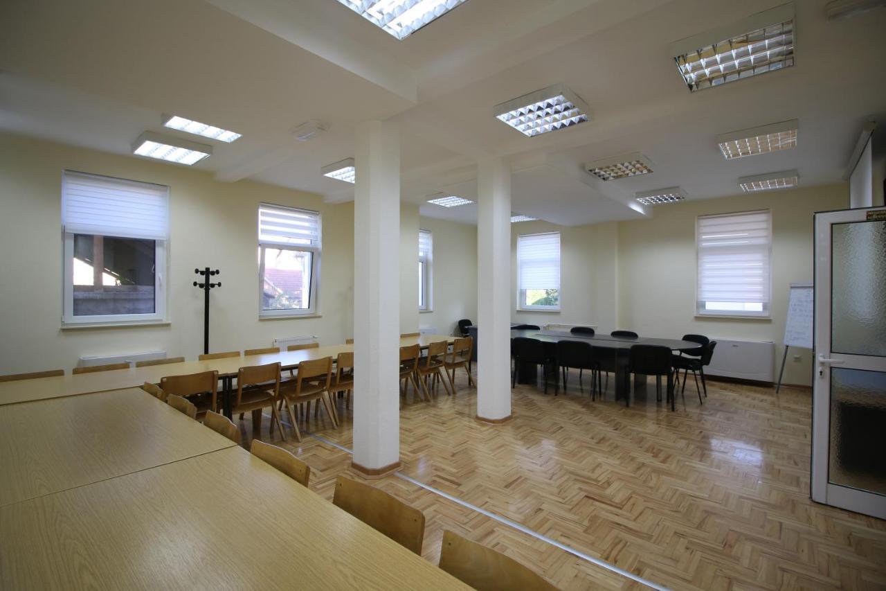 Hostel Teresianum Aleksinac Kültér fotó