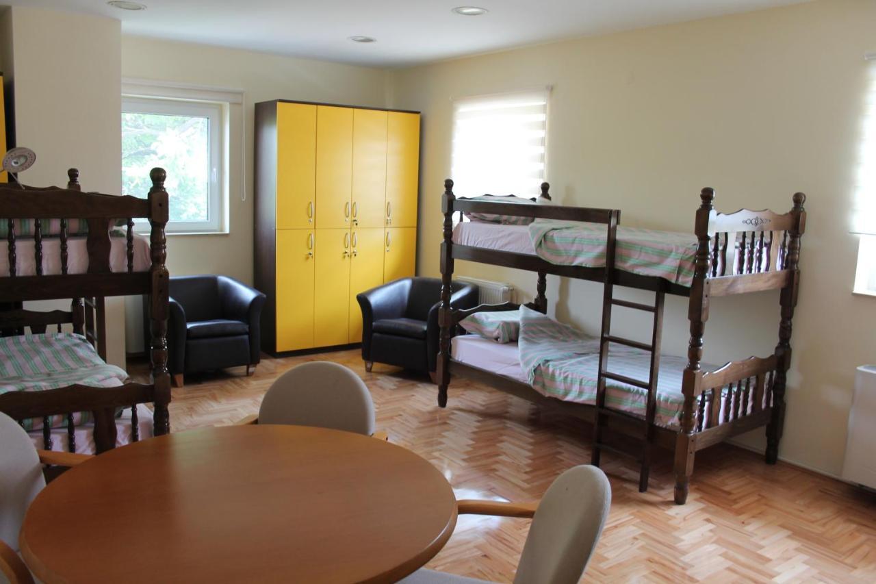 Hostel Teresianum Aleksinac Kültér fotó