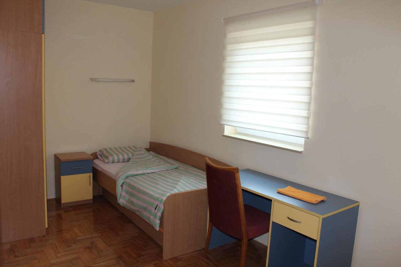 Hostel Teresianum Aleksinac Kültér fotó