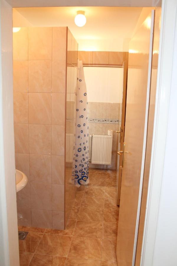 Hostel Teresianum Aleksinac Kültér fotó